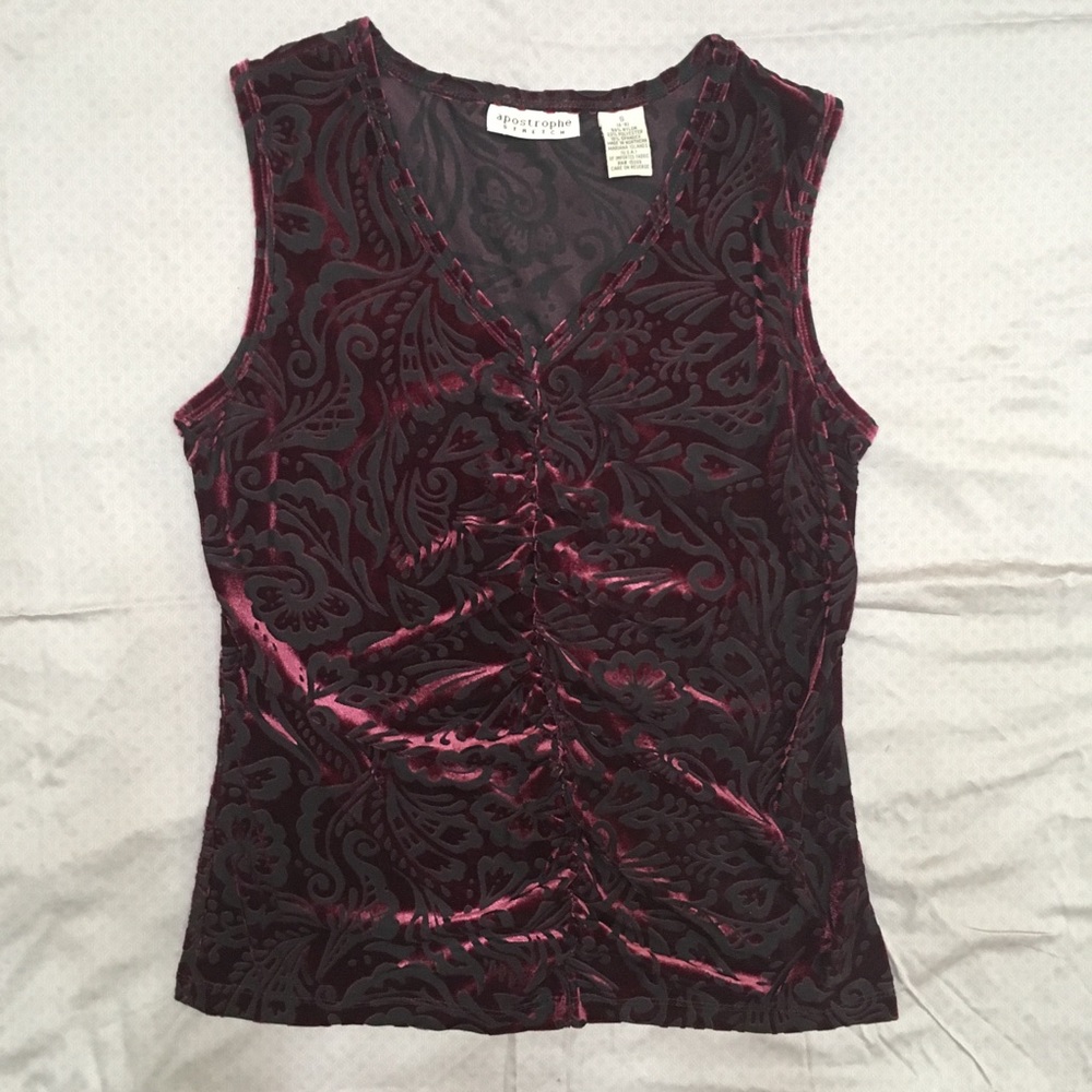 Size S burgundy and black velvety top